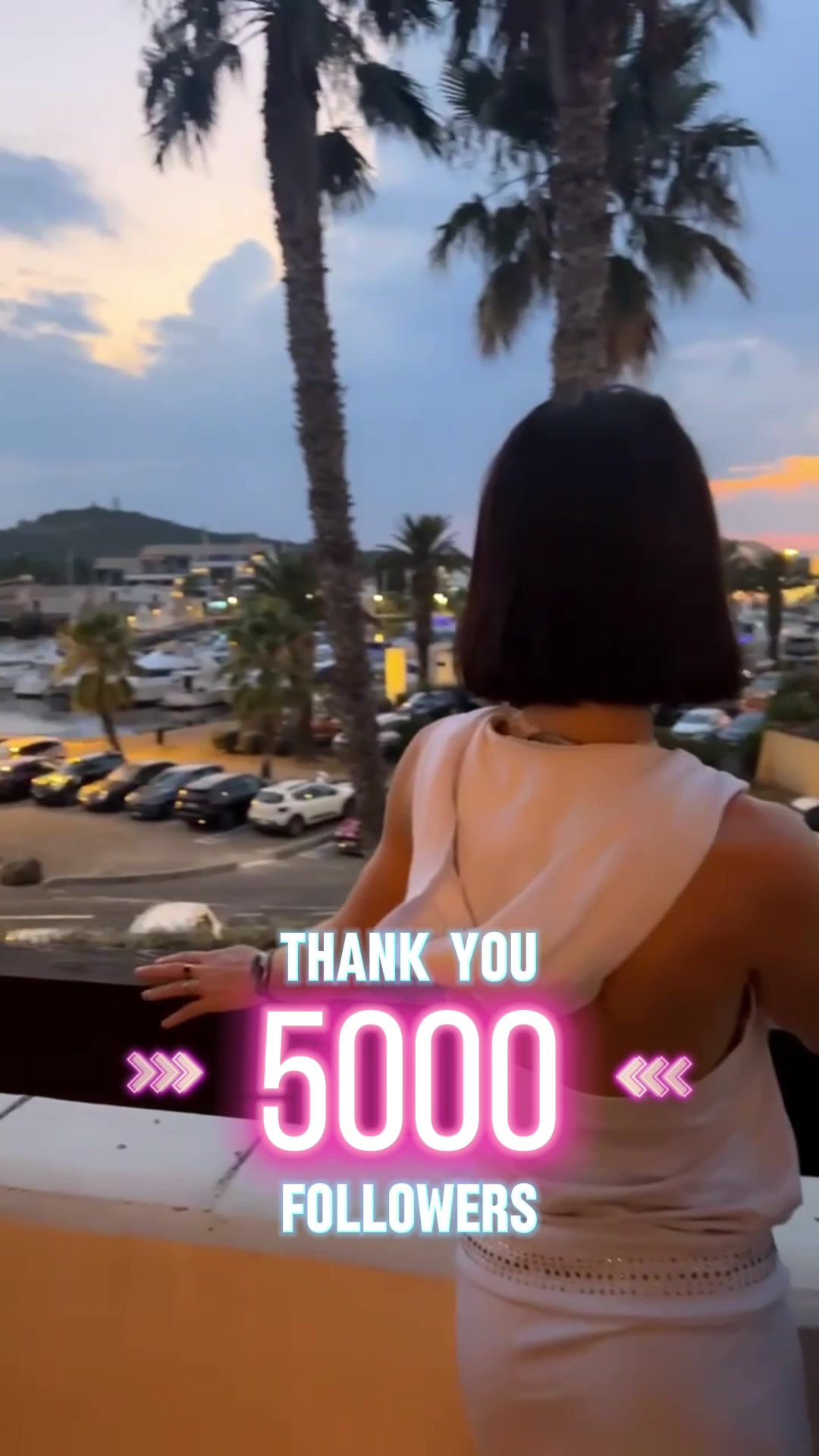 @artania_