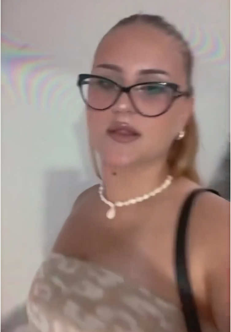 @nikolina