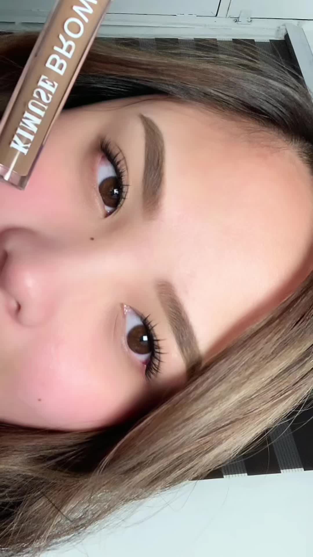 @prettyanimooo on IG