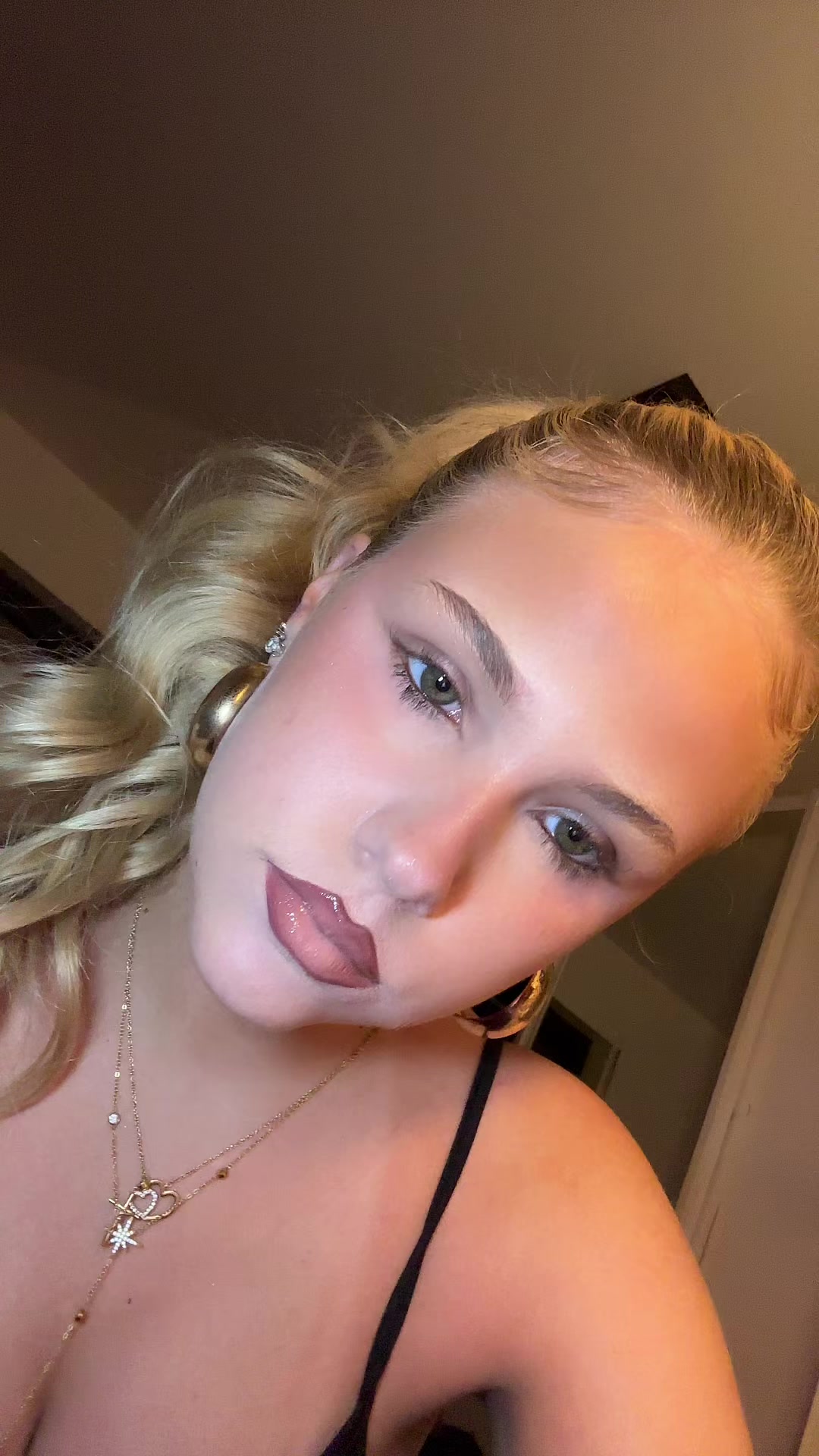 @𝒜𝓂𝒶𝓃𝒹𝒾𝓃ℯ