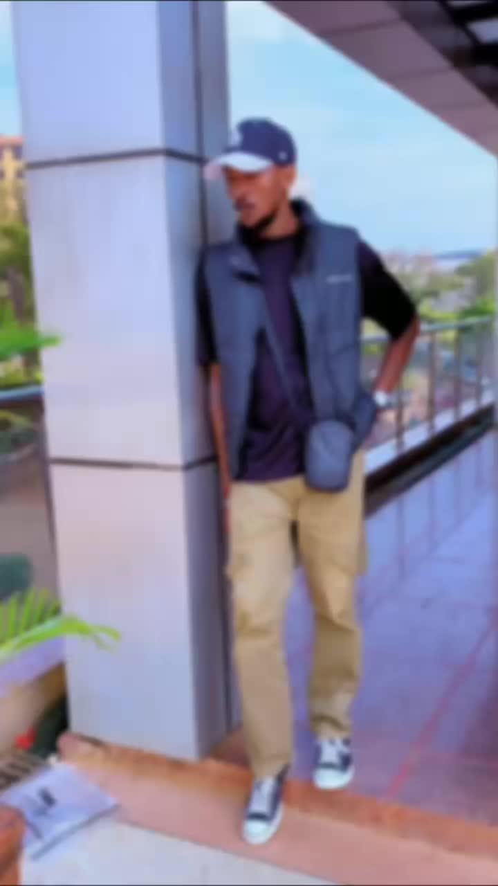 @Ama🦍