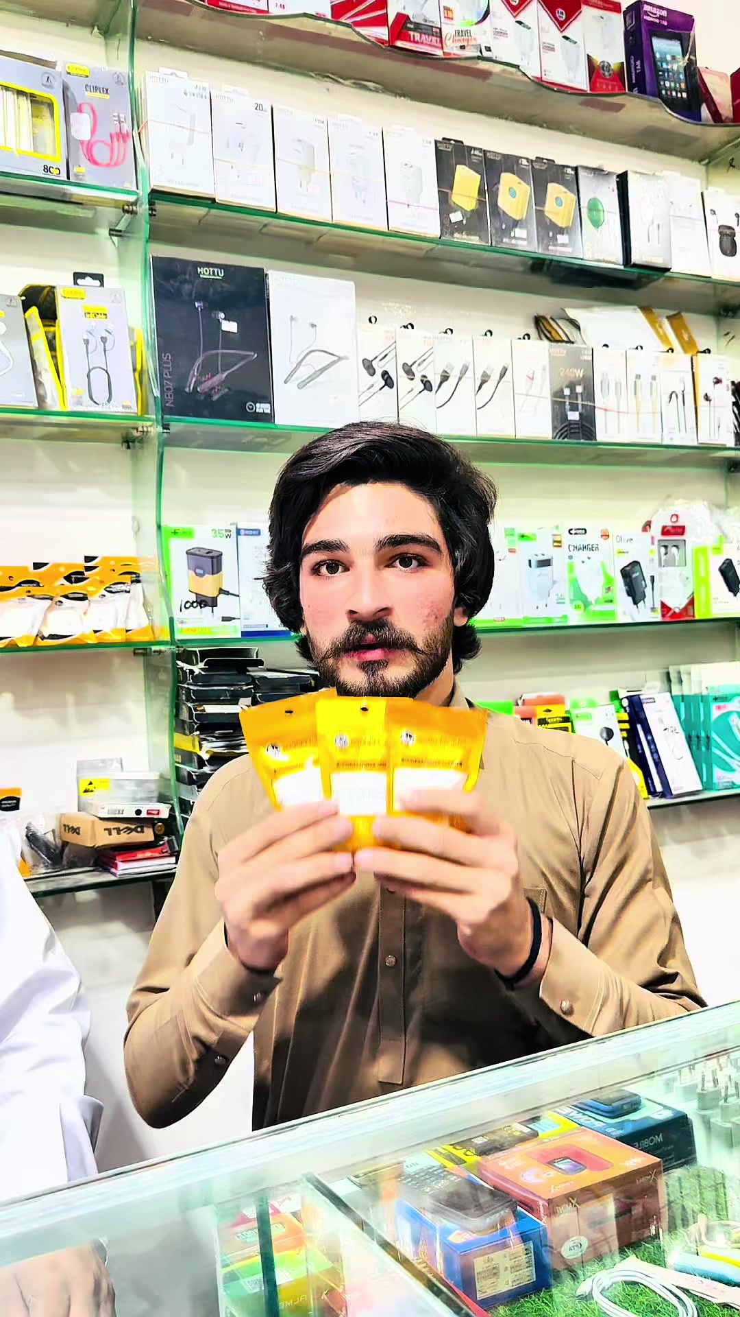 @Izaz Vlog