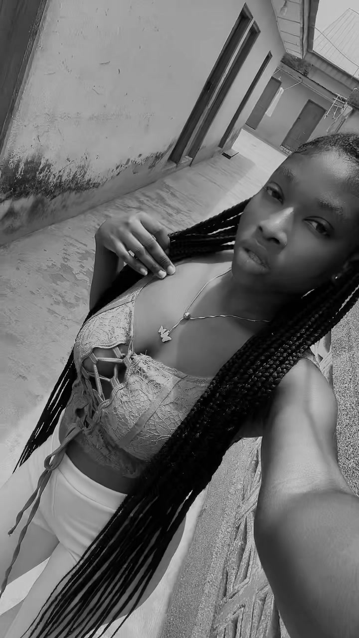 @Miss🤭 Romantic 💐