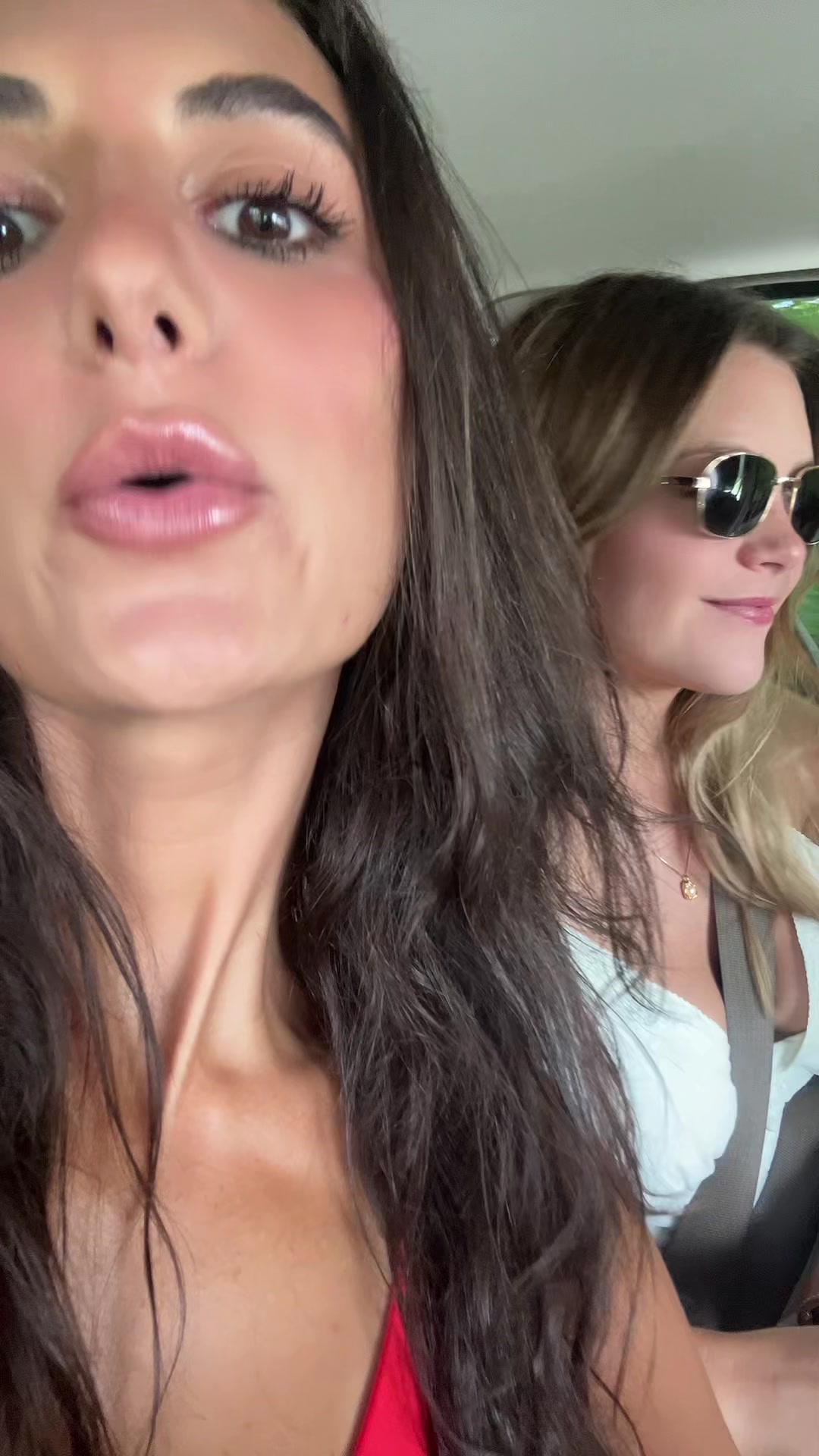 @Ella