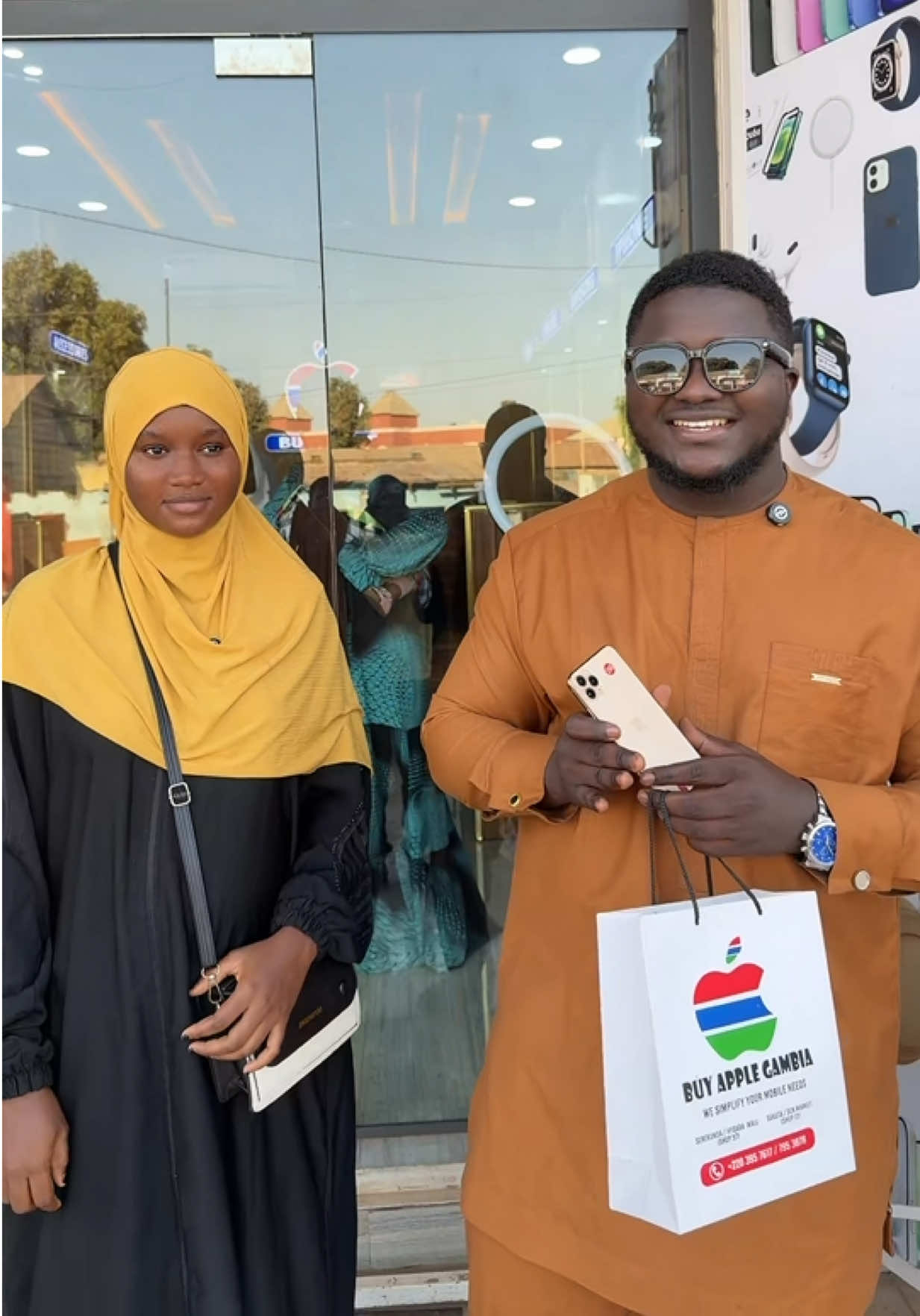 @Buy Apple 🇬🇲