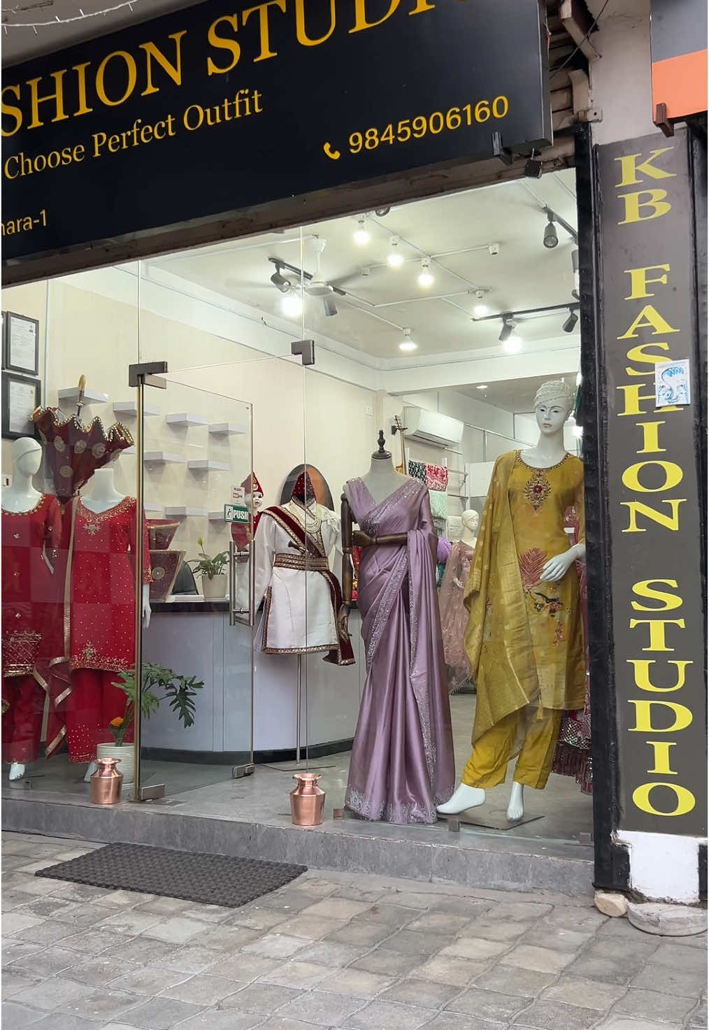 @KB fashion Studio