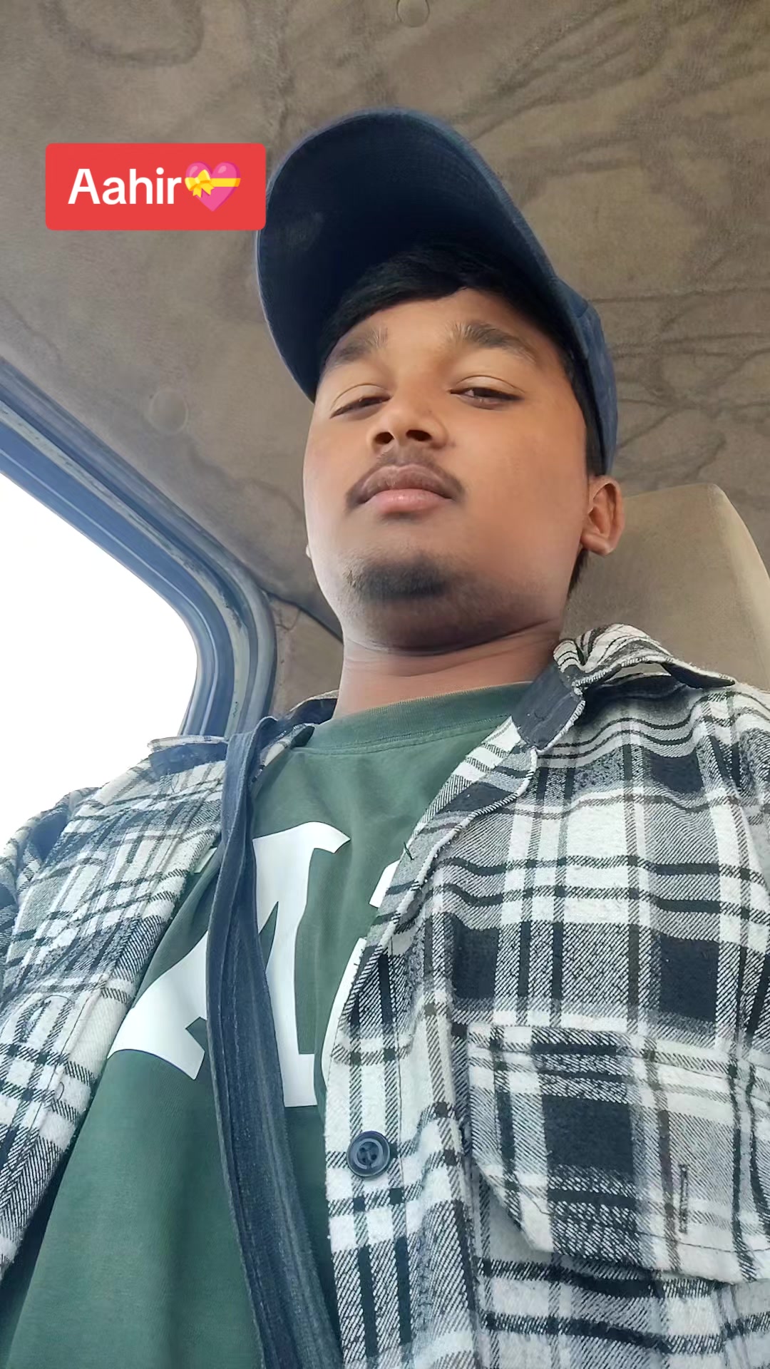 @Manoj YDV🕊️