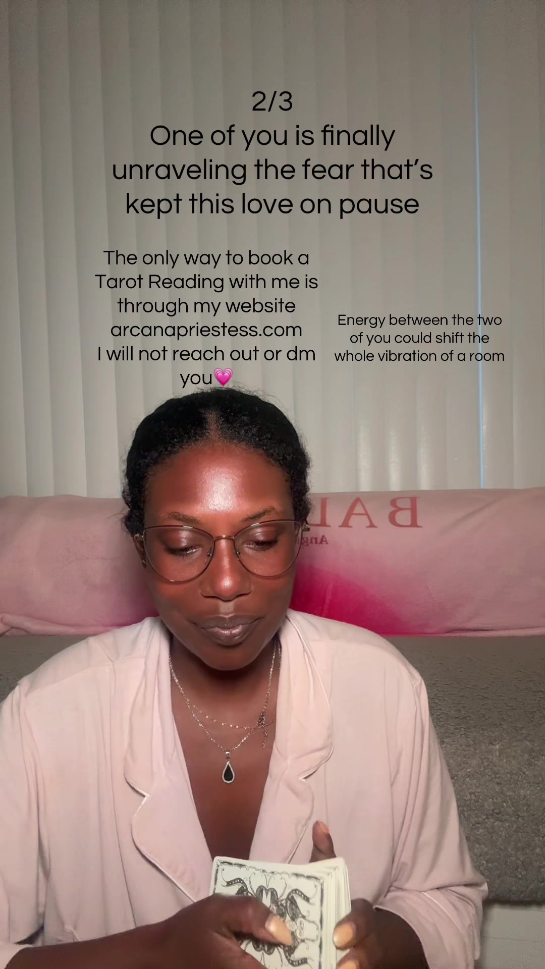 @Arcana Priestess Tarot Reader