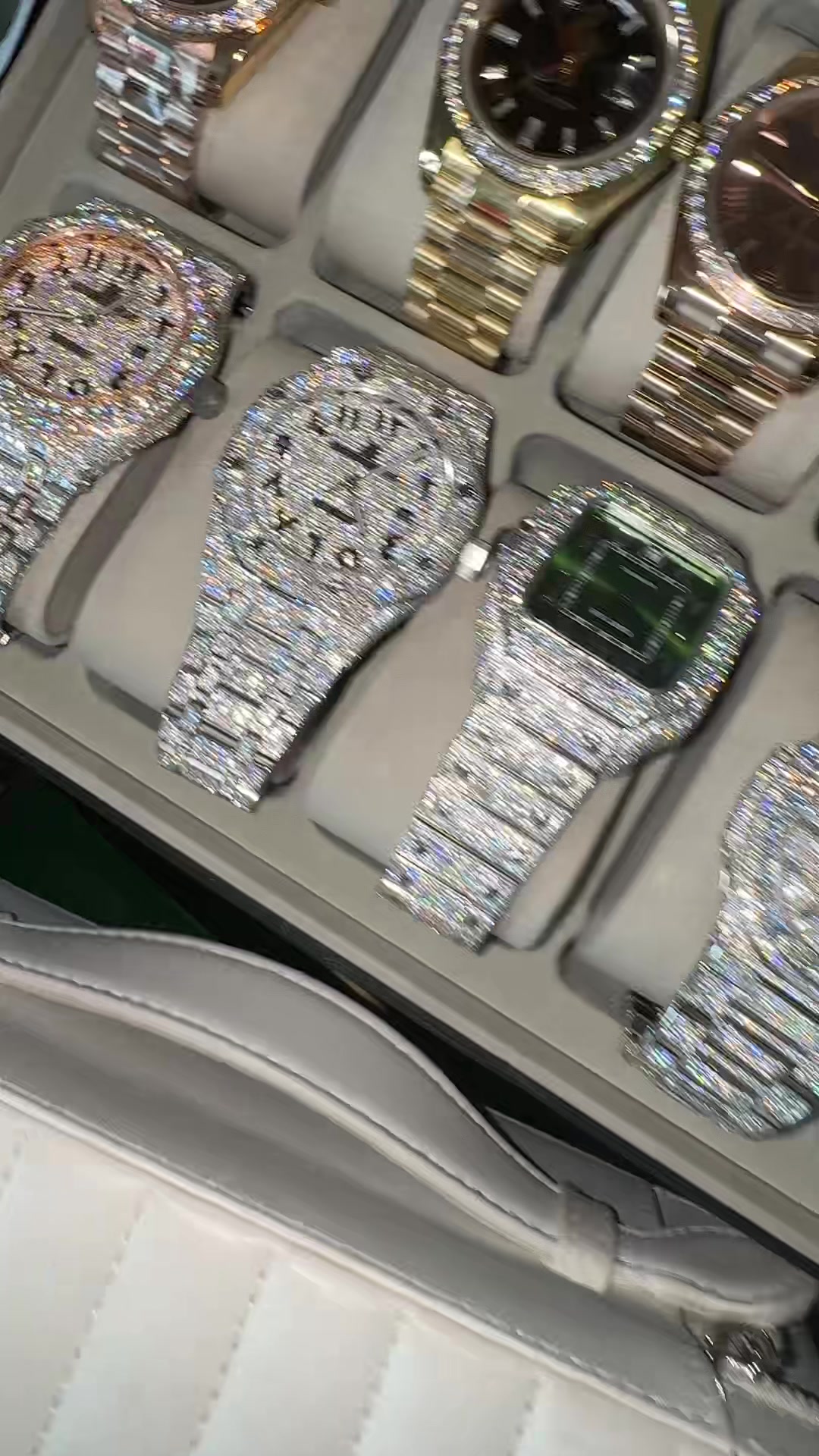 @the.dot.jewelry