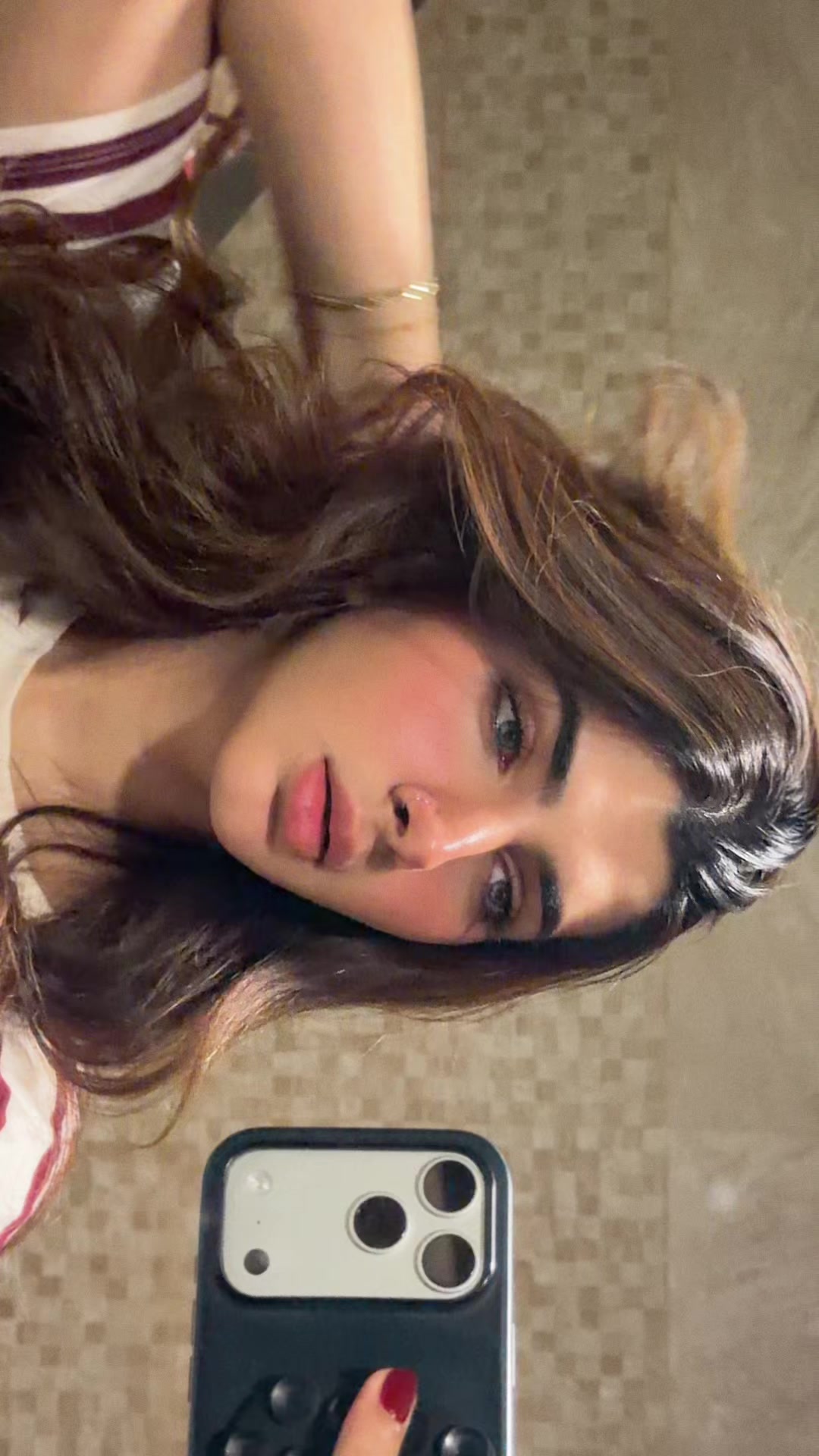 @Veeni