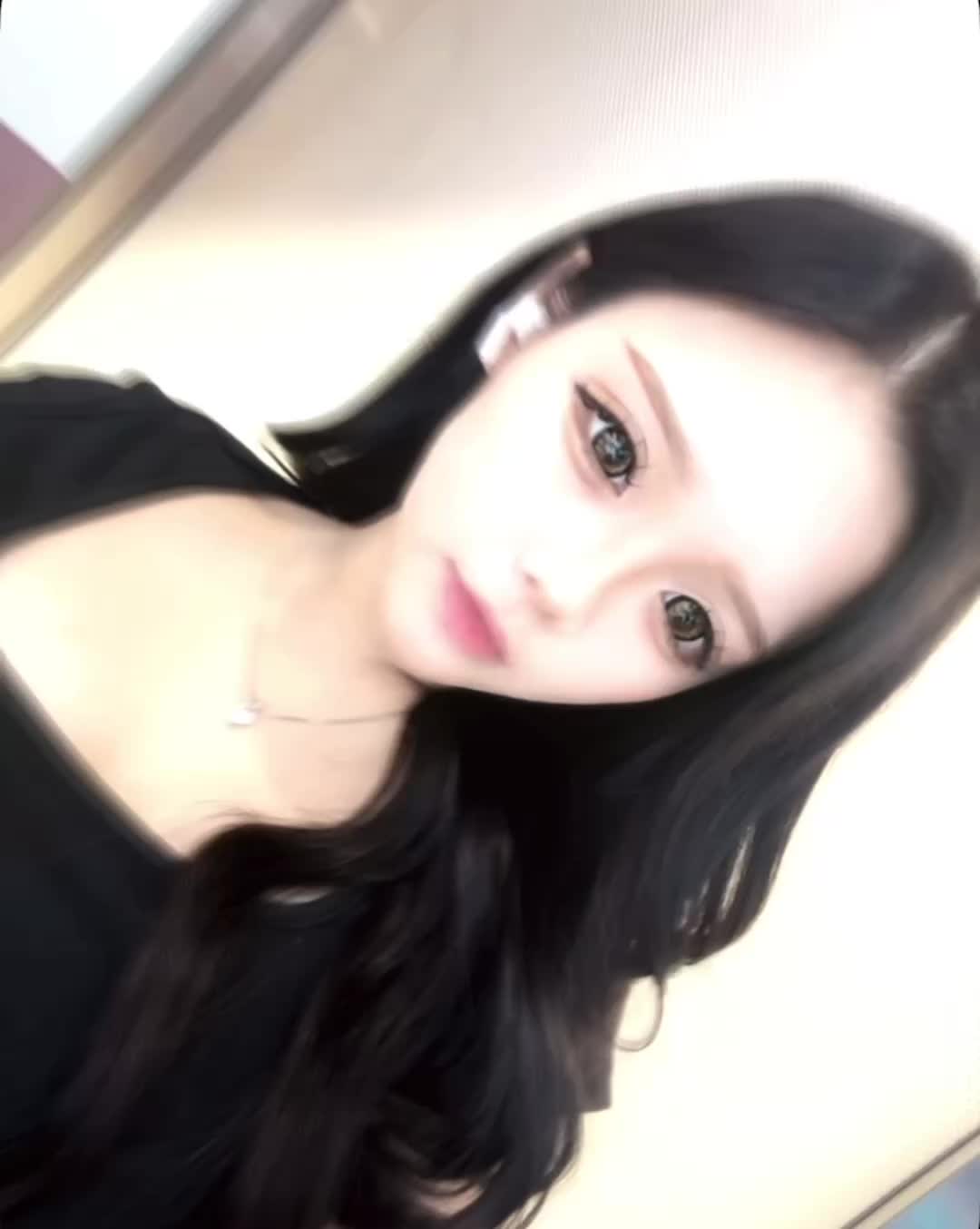 @瞳