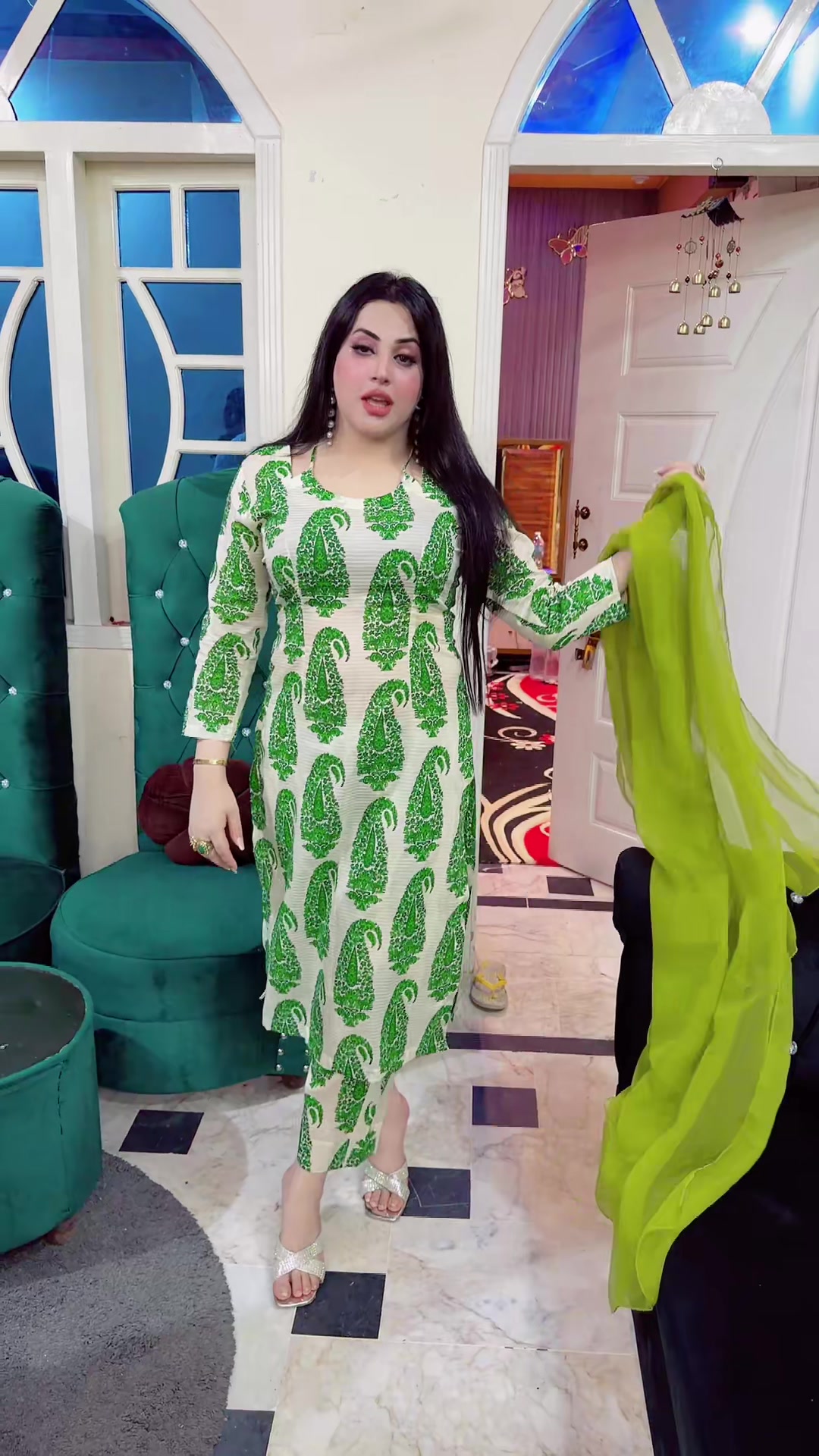 @👑cHaHaT QuEeN👑🧚🏻♀️