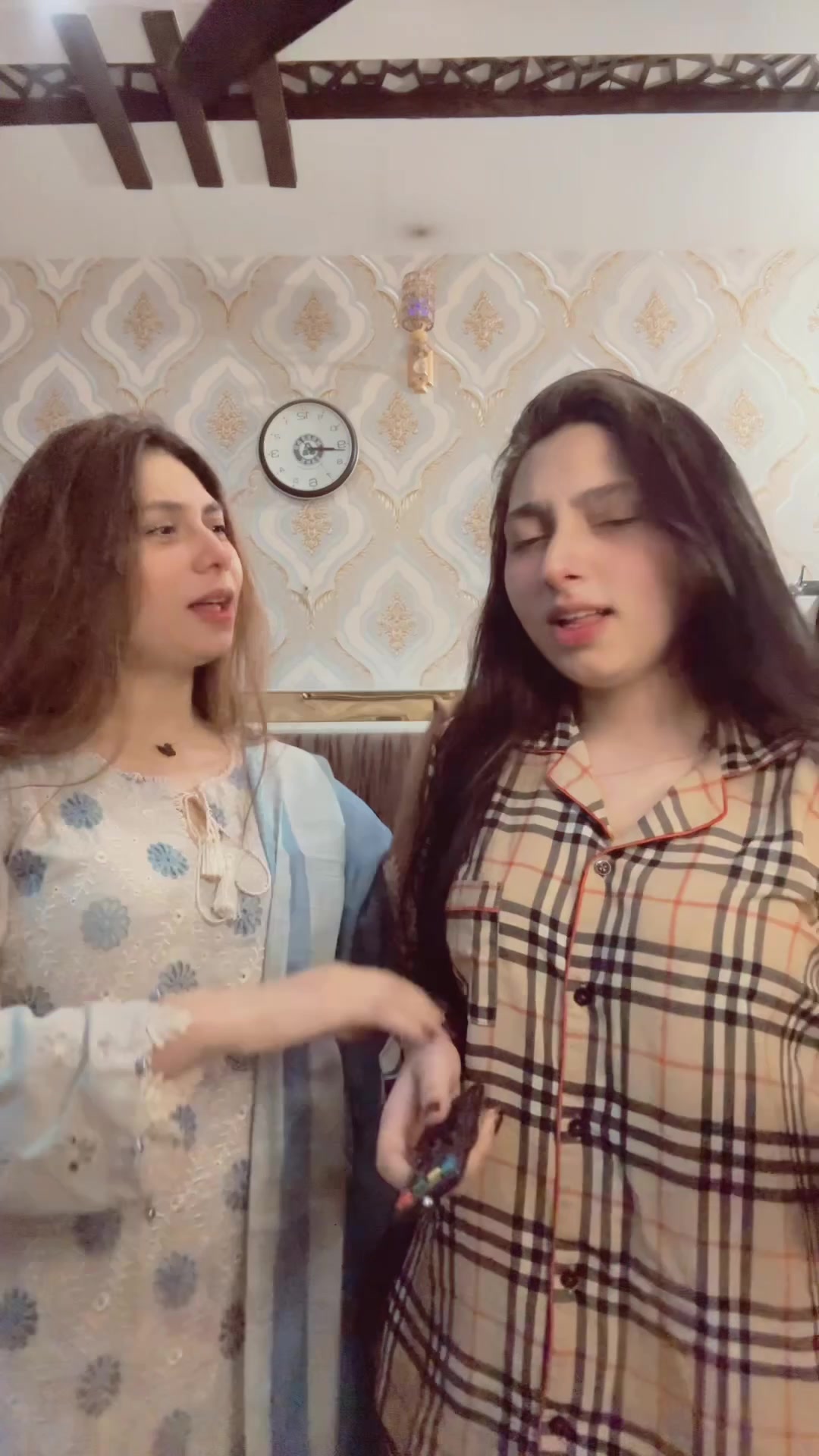 @🧚♀️Urooj pari🧚♀️