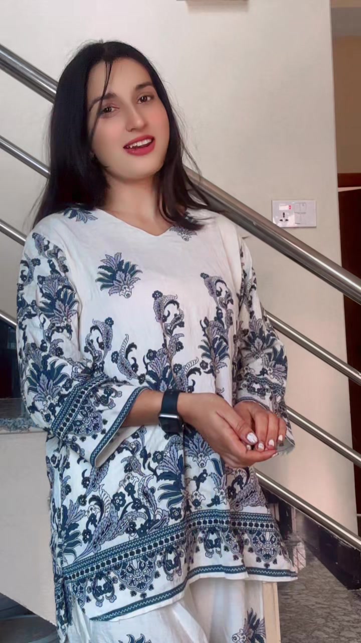@Ambika🧿