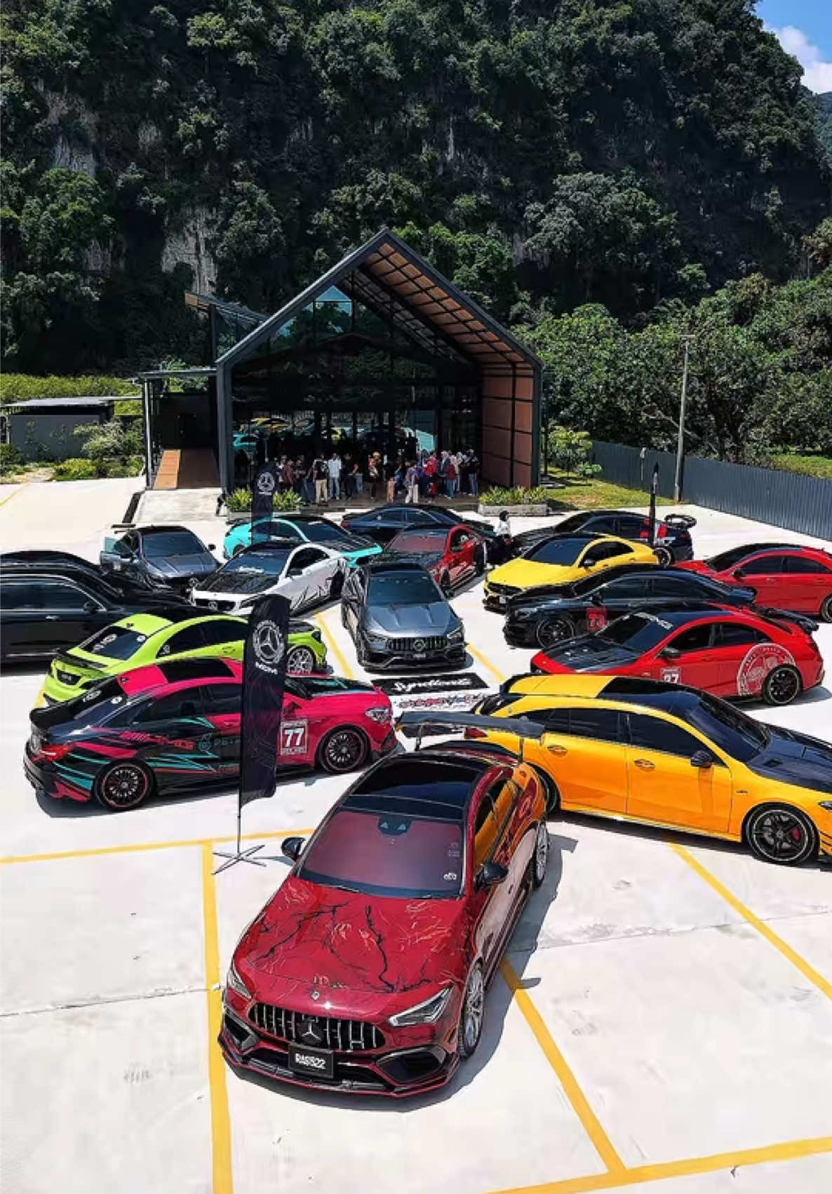 @MCM : MERCEDES CLA MALAYSIA