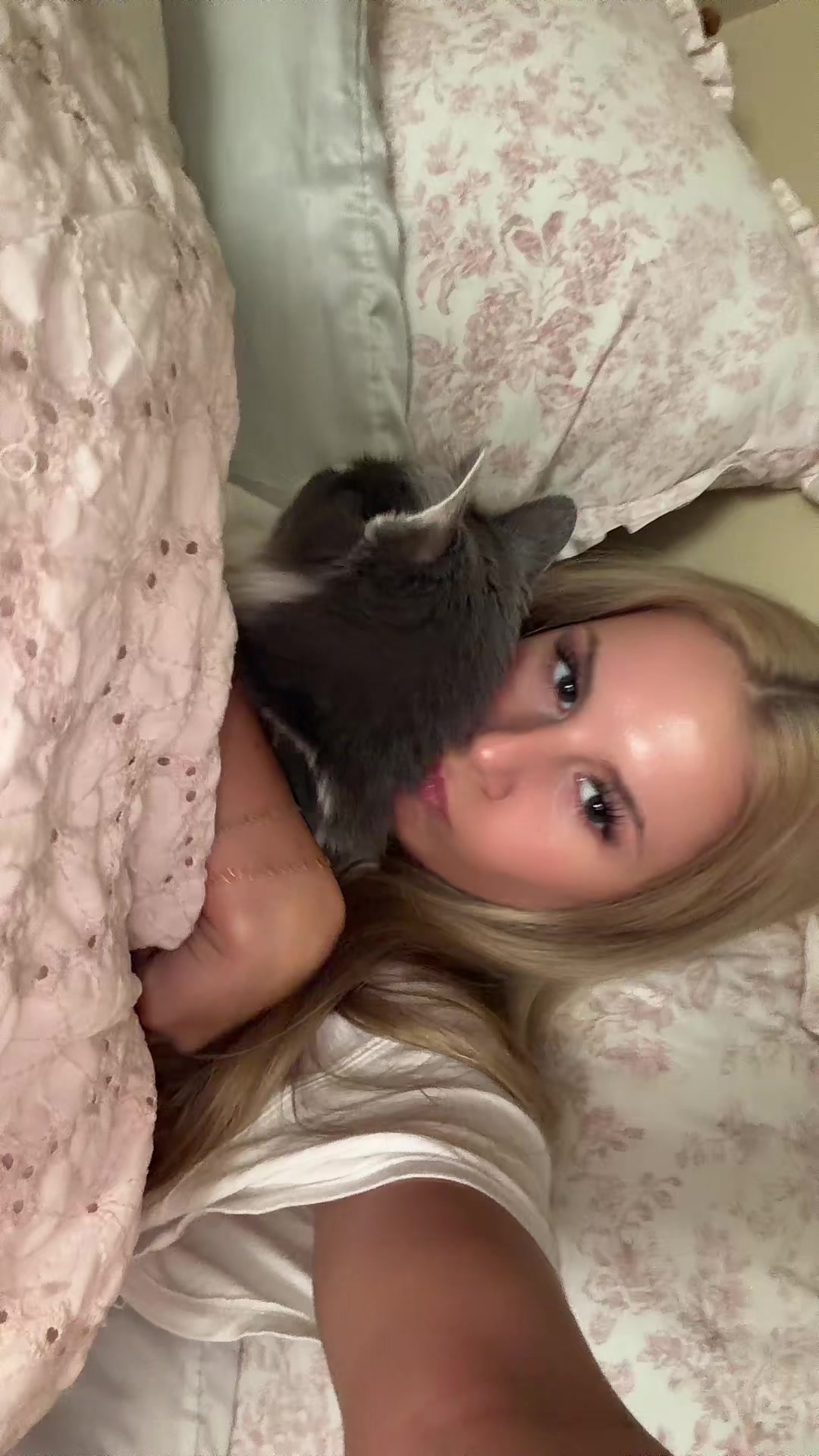 @Zoebug 🩷