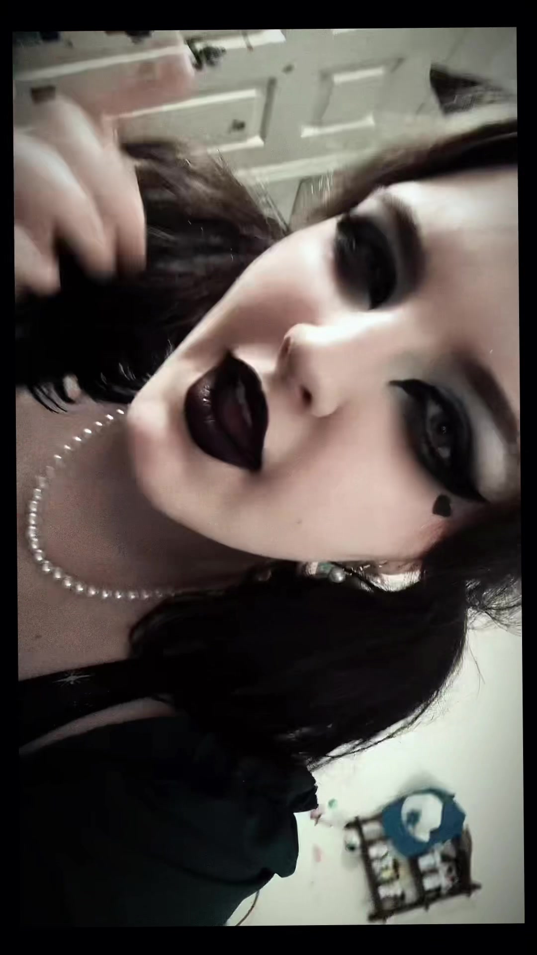 @Makeup_Show_Horror_Tell