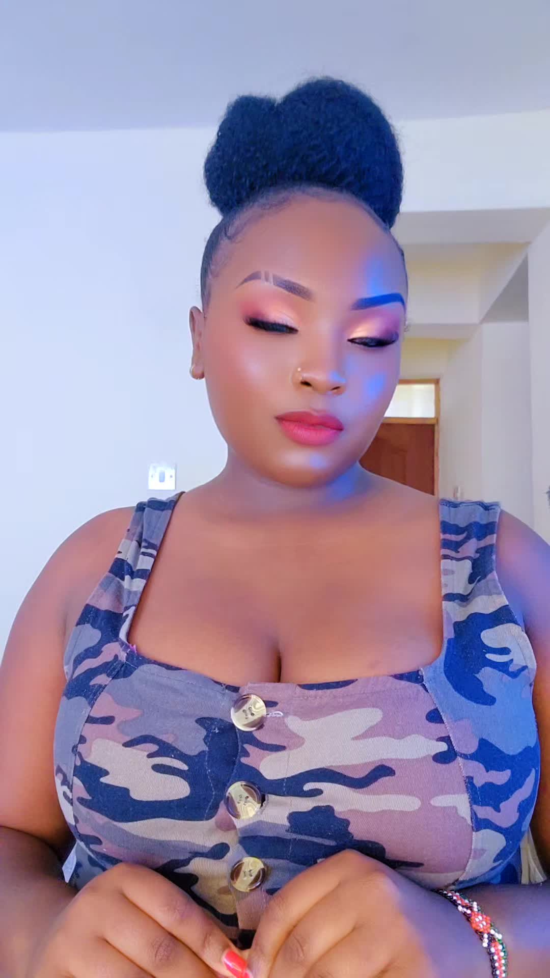 @Venenzuelah Nyambura