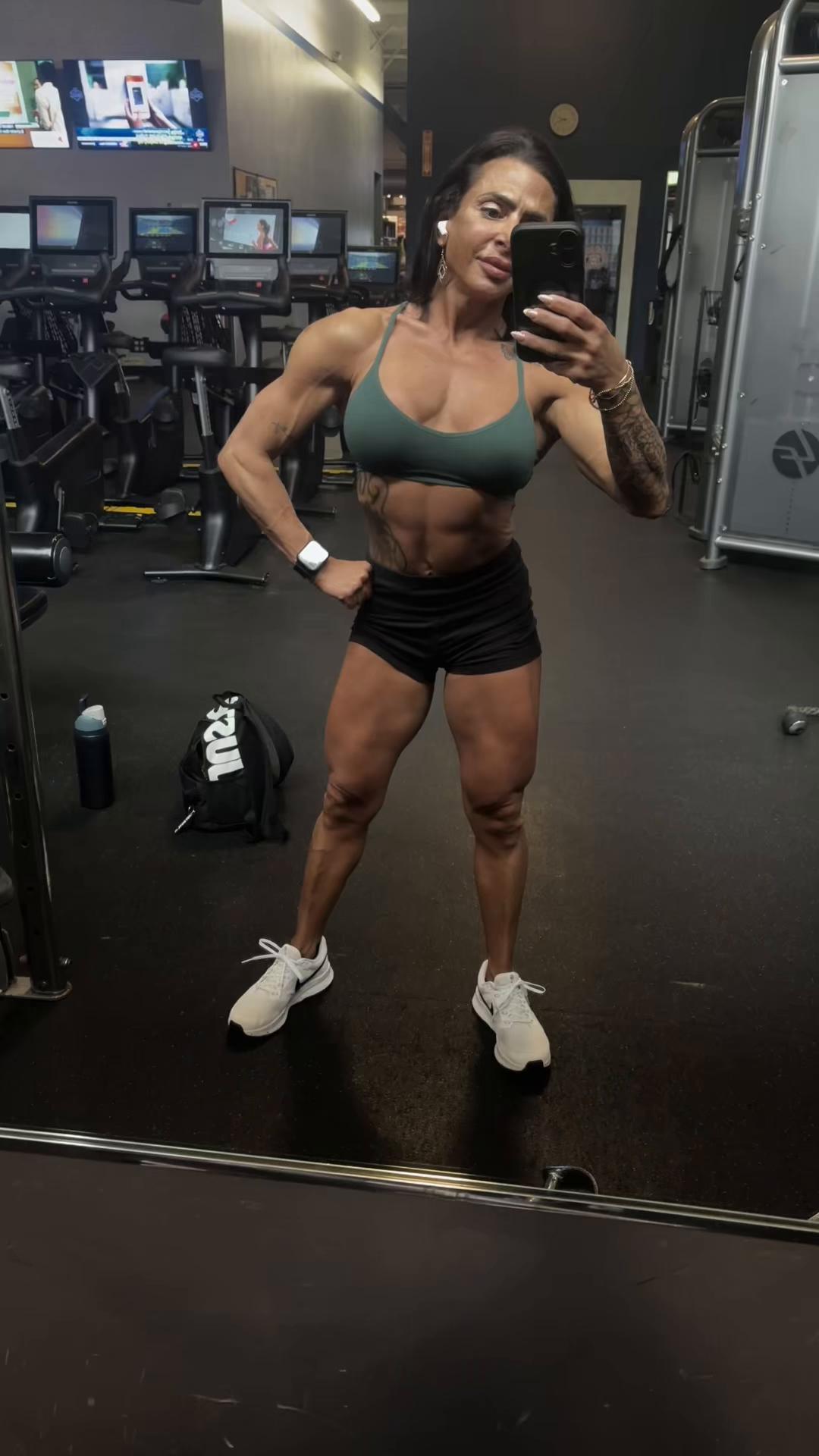 @MightyMelissa-IFBB-FIGURE-PRO