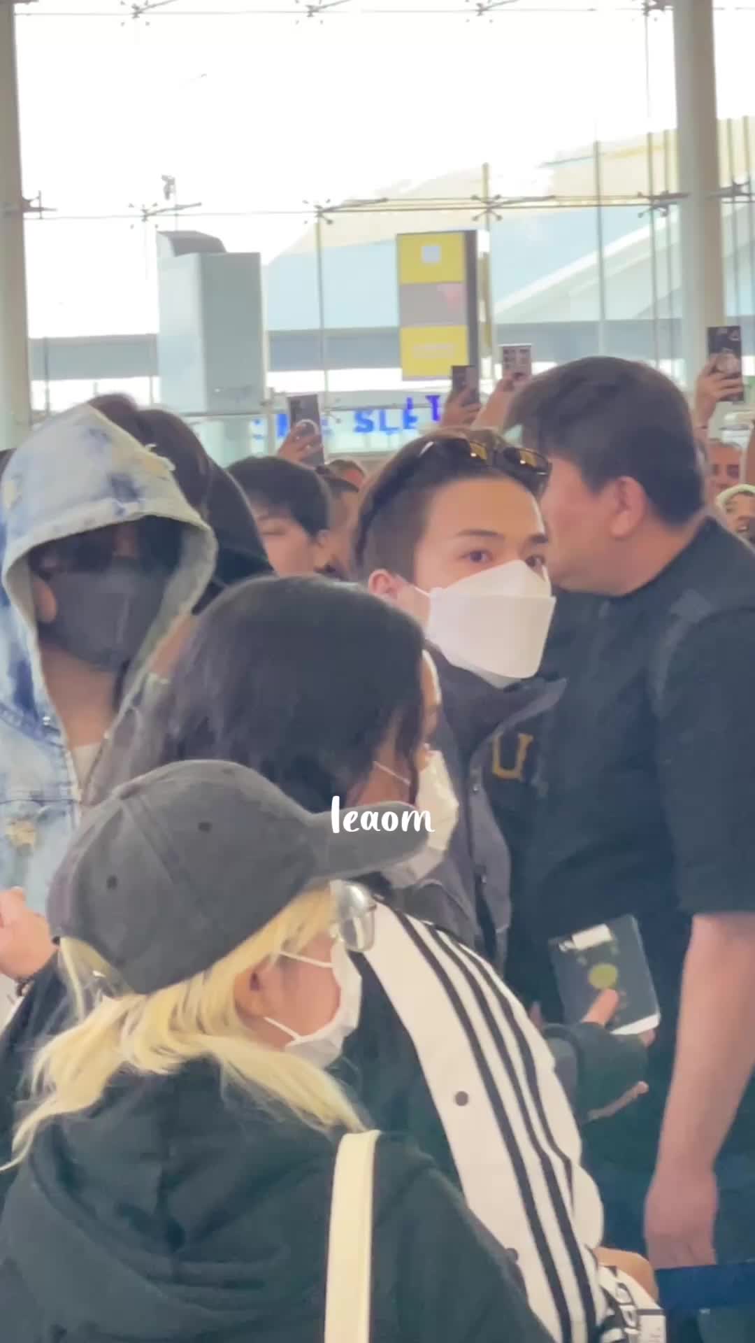 @งอมง่ะงอบงองแง