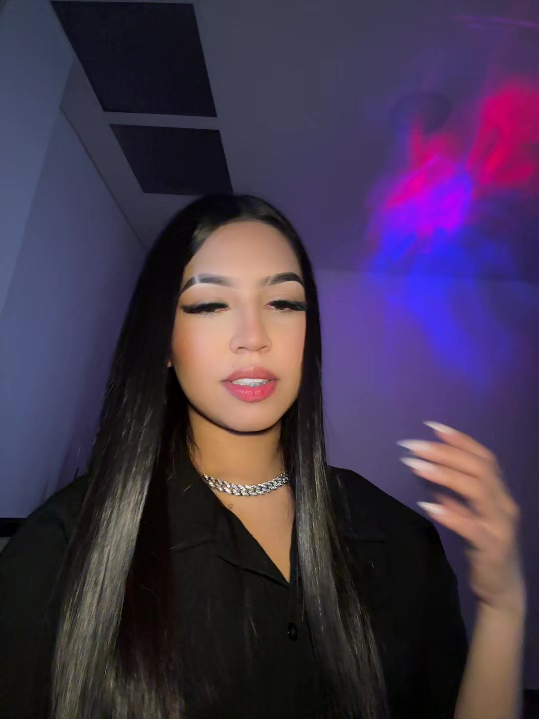 @๐-โ๐ธโ๐๐๐ผ๐ค๐ป๐น
