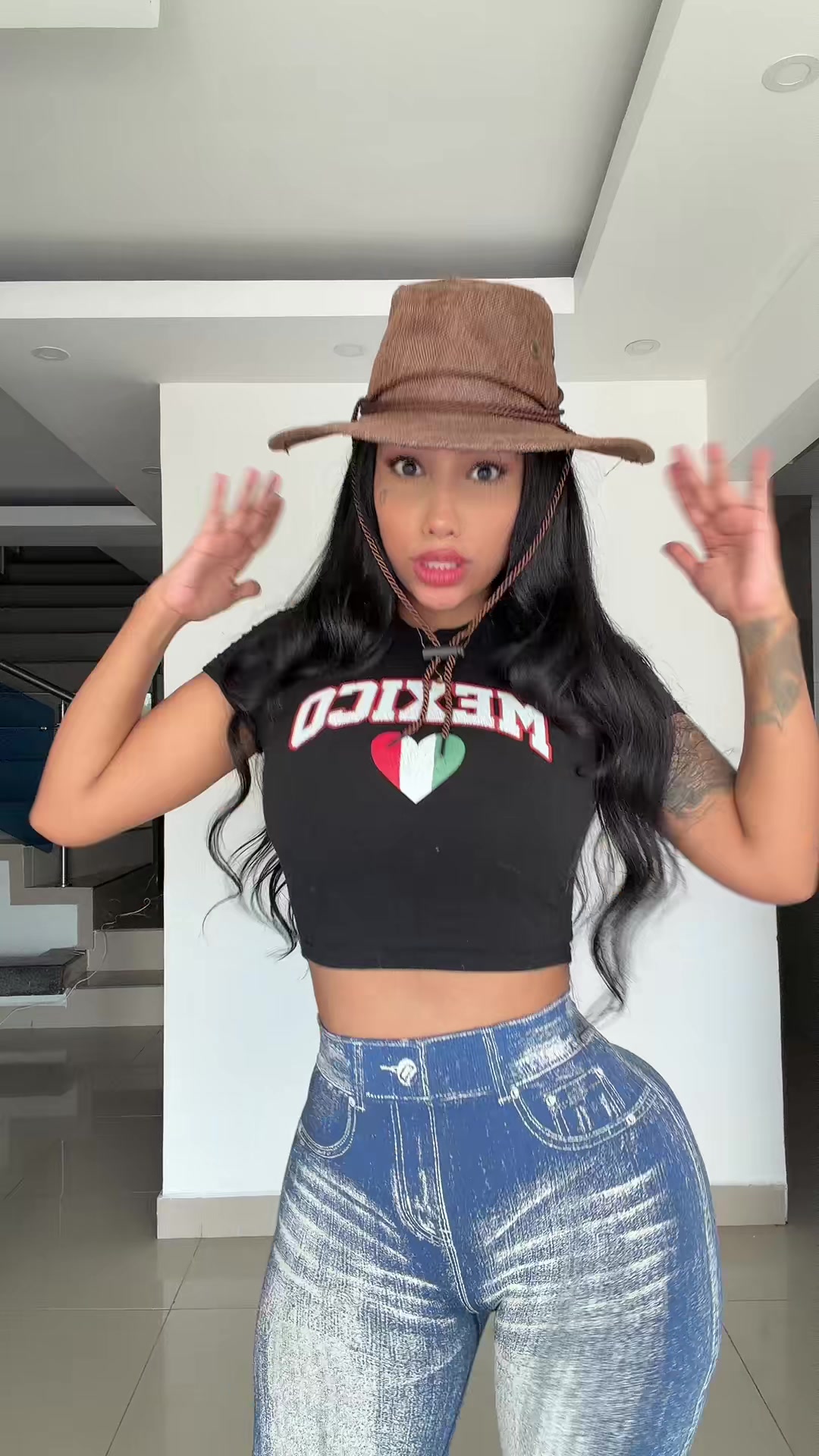@Indialau