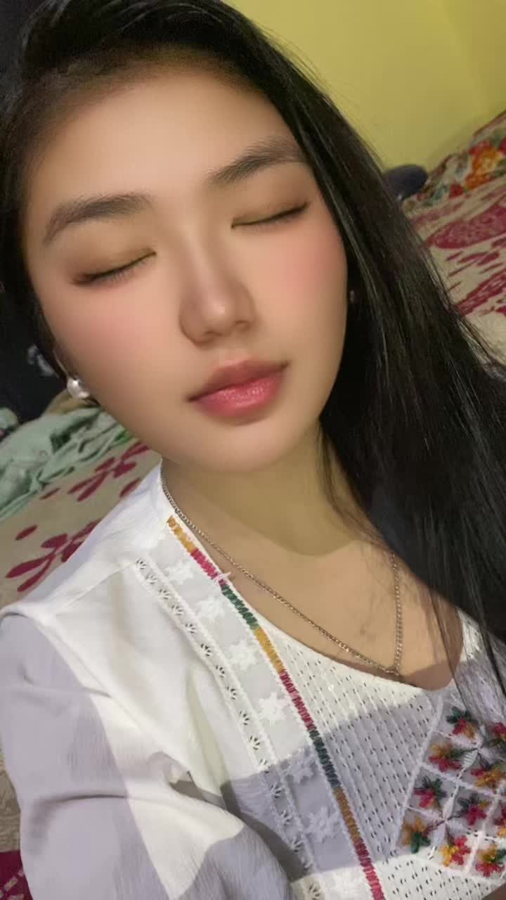 @सुष्मिता 💜🕊️