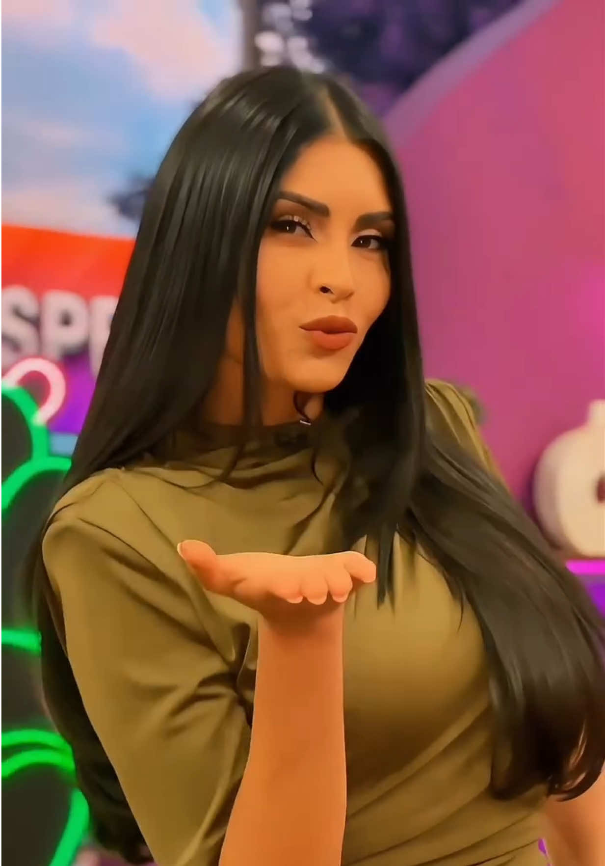 @Las mujeres bellas 2026