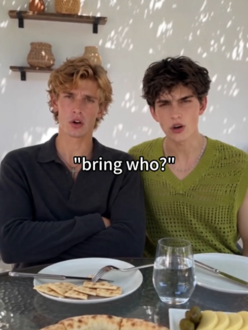 @Ivan&Morris