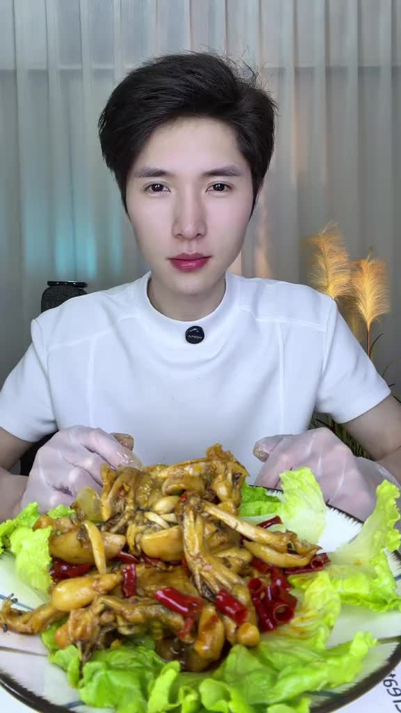 @嗨林什么坤🌶️