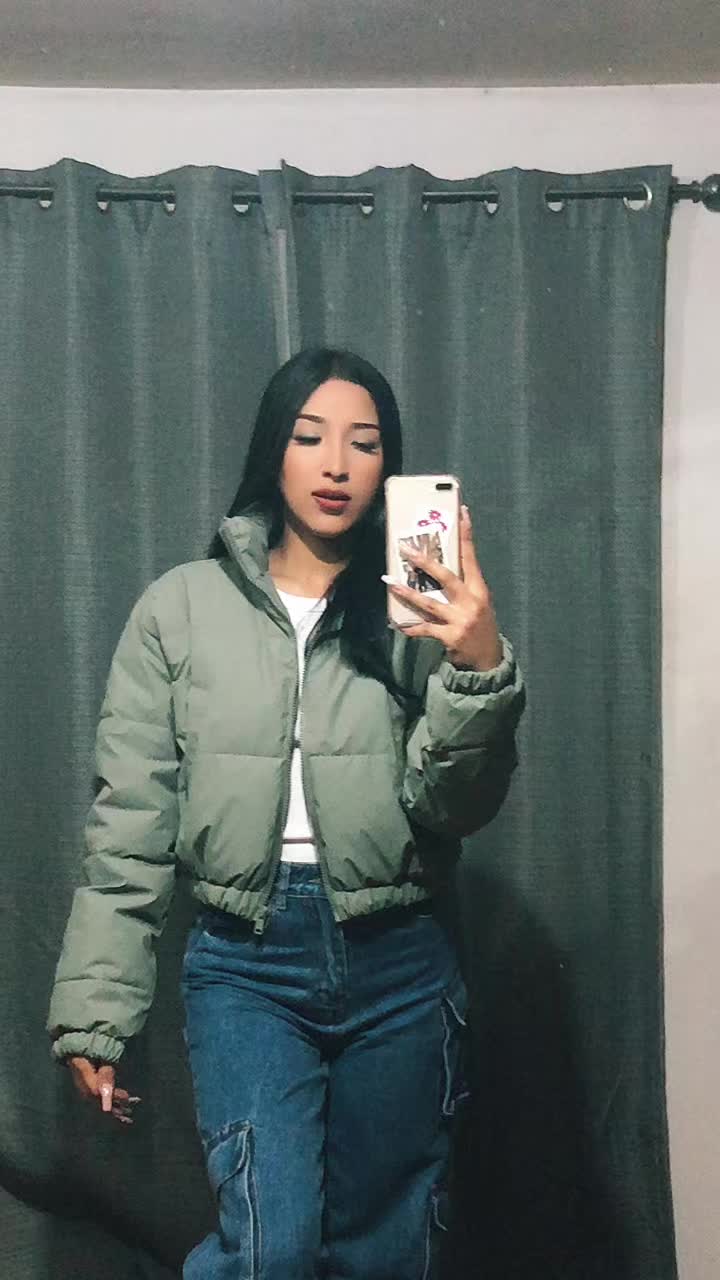 @yami_medrano