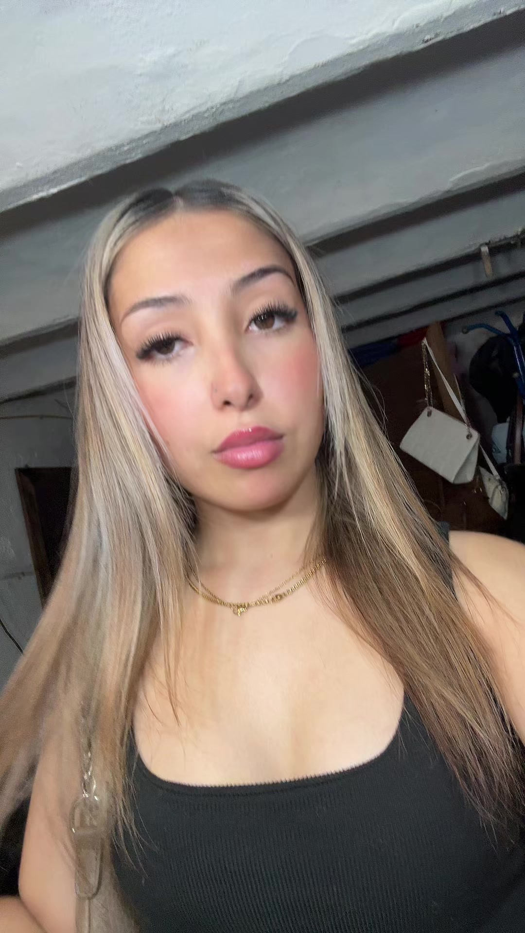 @👸🏼