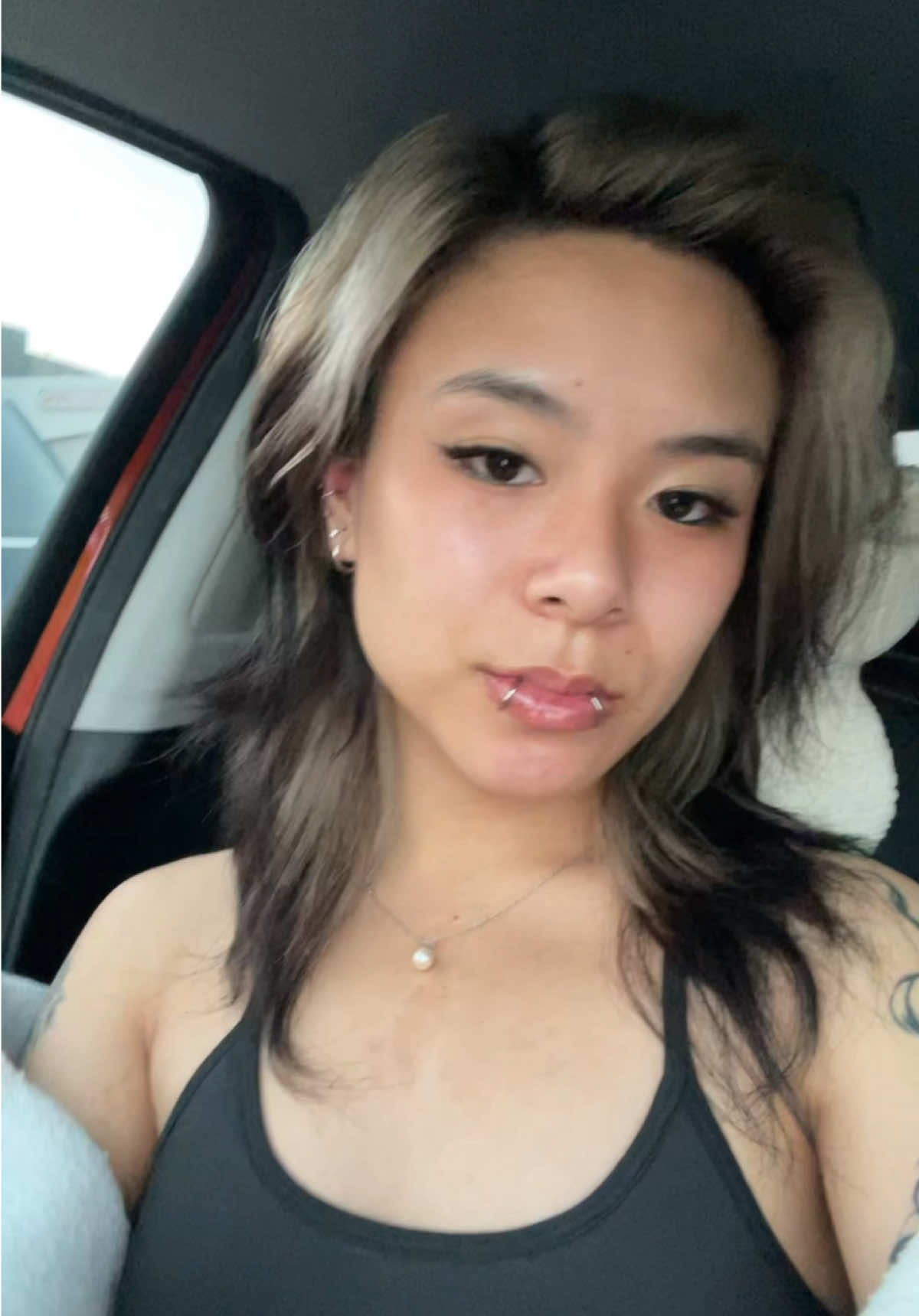 @trinaatea
