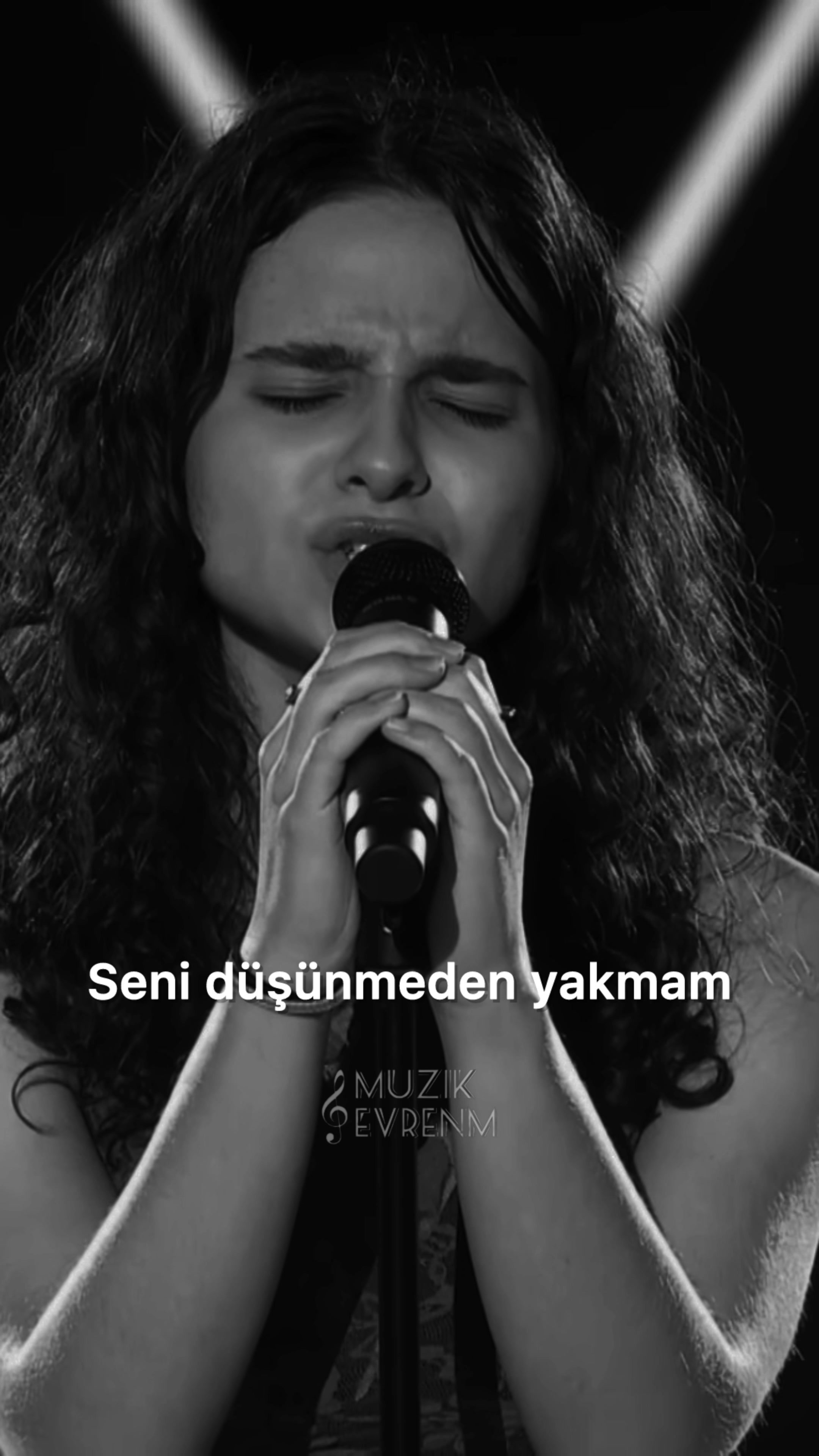 @M&uuml;zik Evrenim