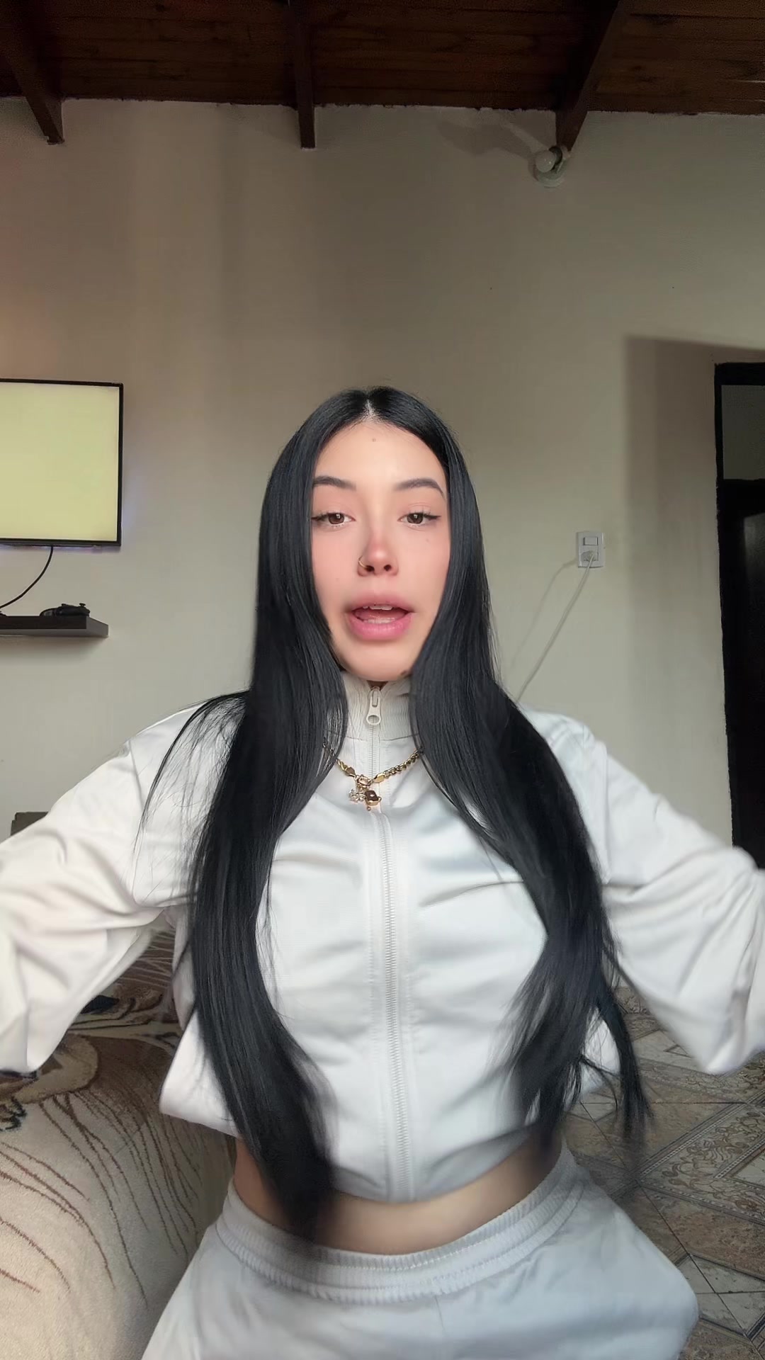 @Ariana_