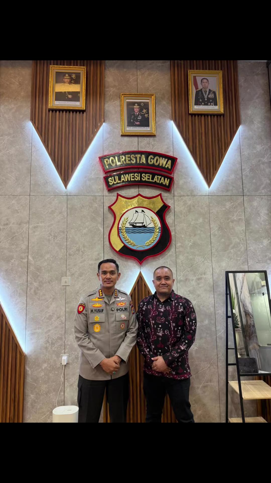 @Sanika Pratama 2000