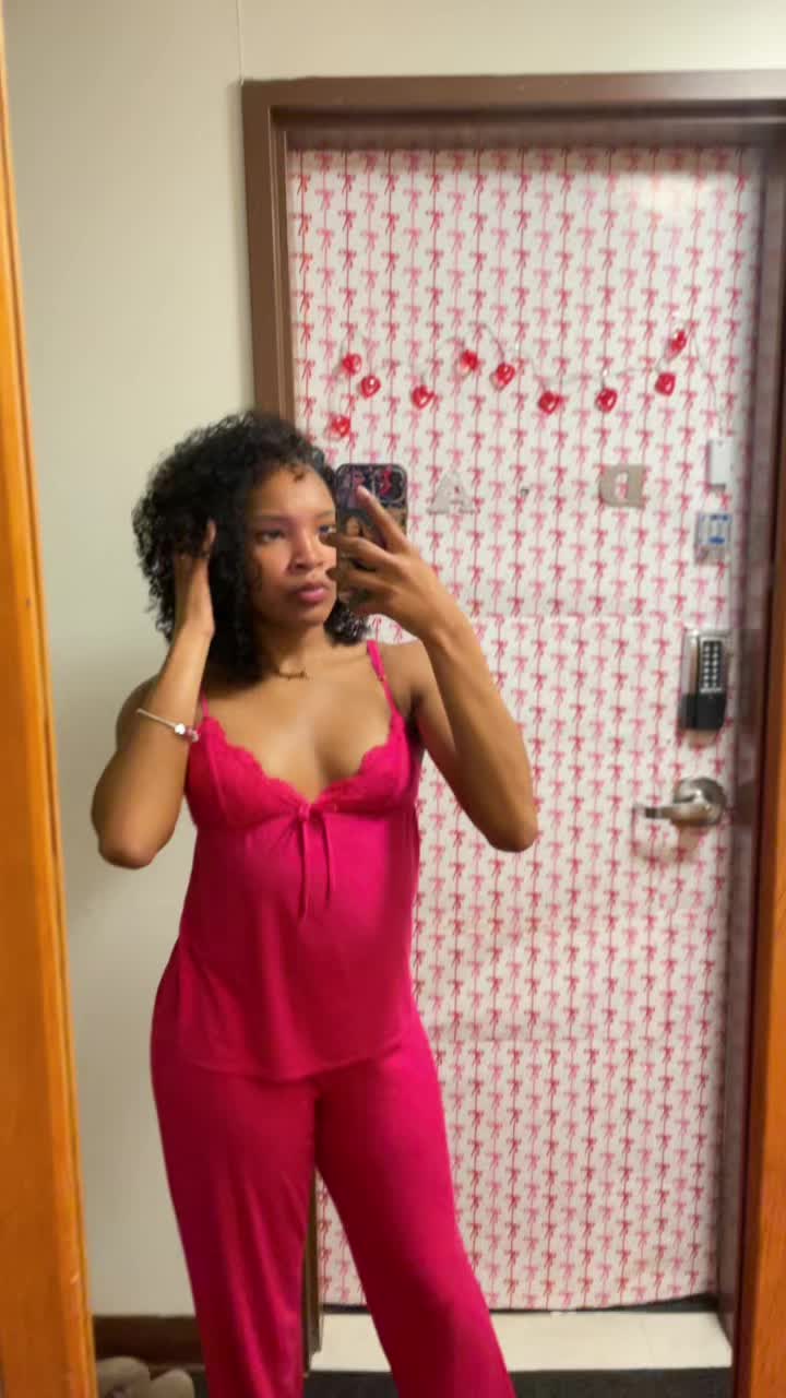 @_prettyMoneyFein_