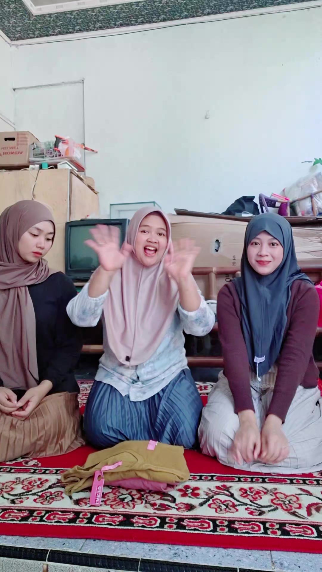 @Mamahnya Razzan