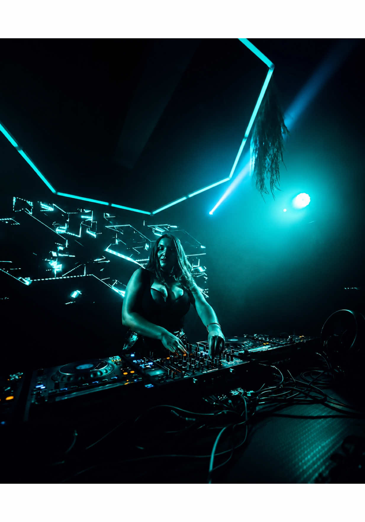 @Hard Techno Hub