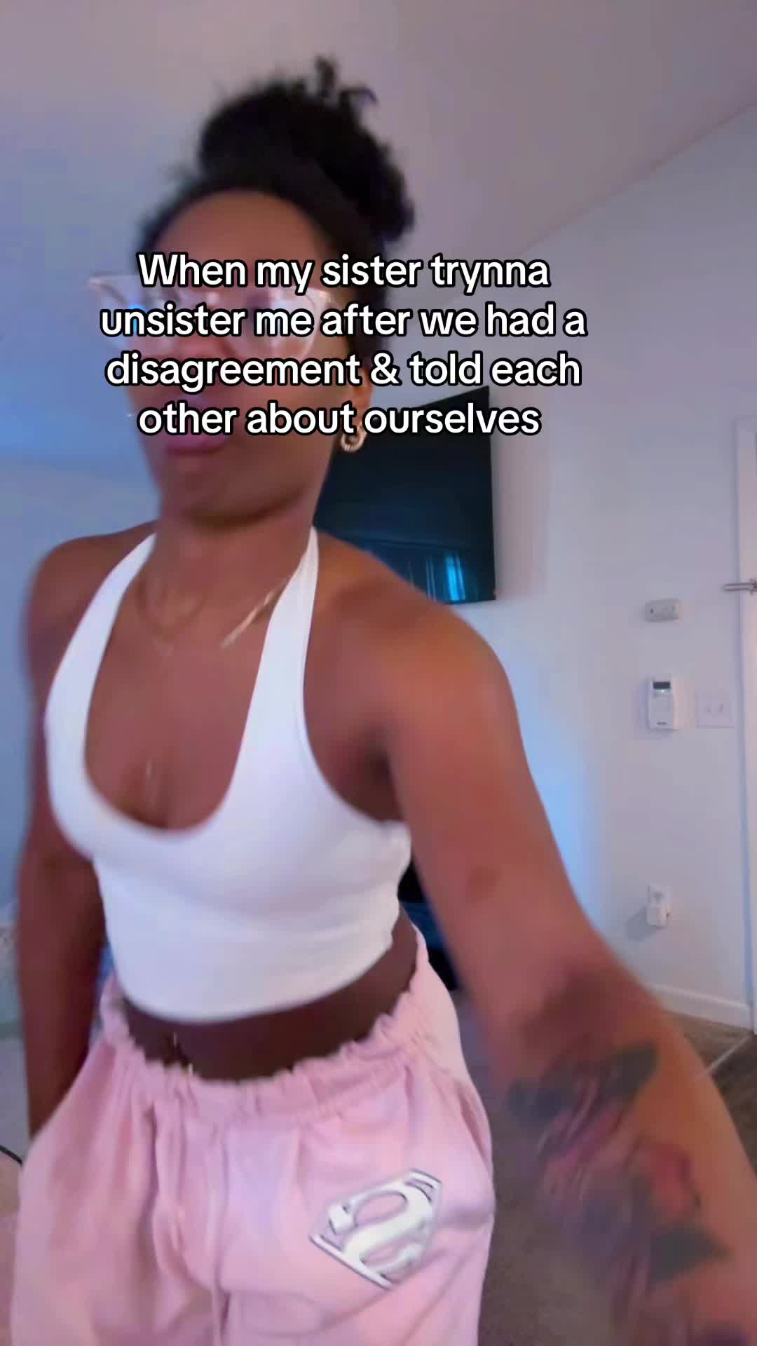 @PrettyWithaScar