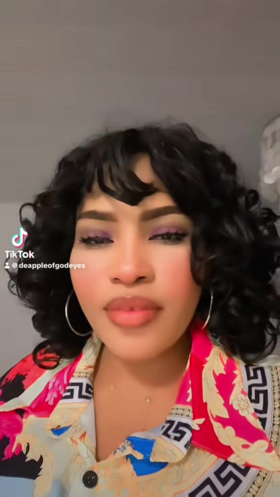 @DeappleofGodeye