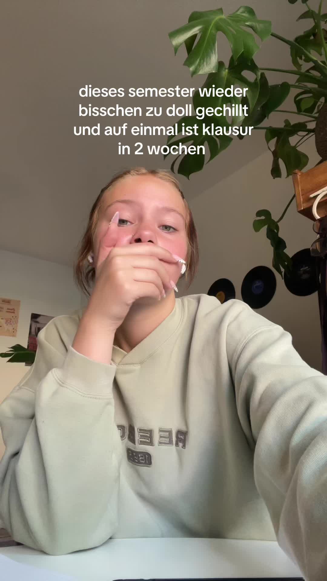 @ella ☆