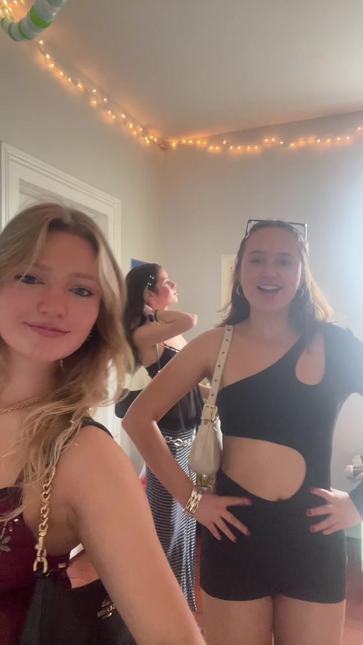 @oliviak1214
