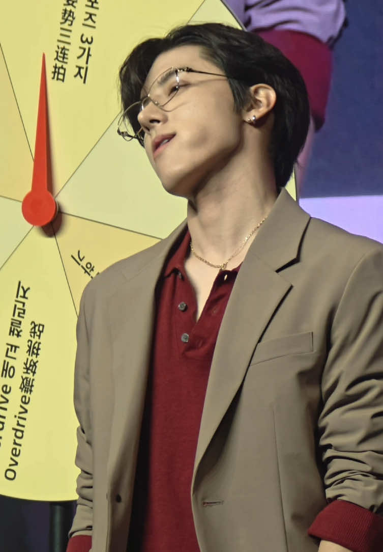 @๐๐๐