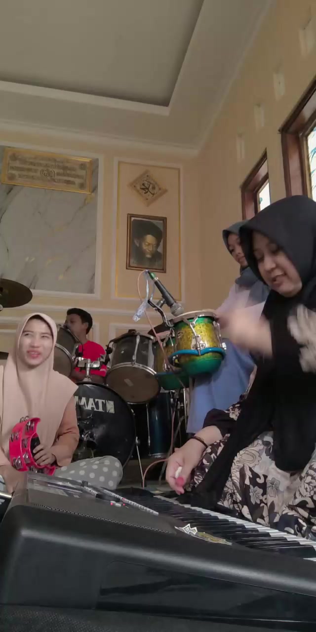 @anisyafhidayah