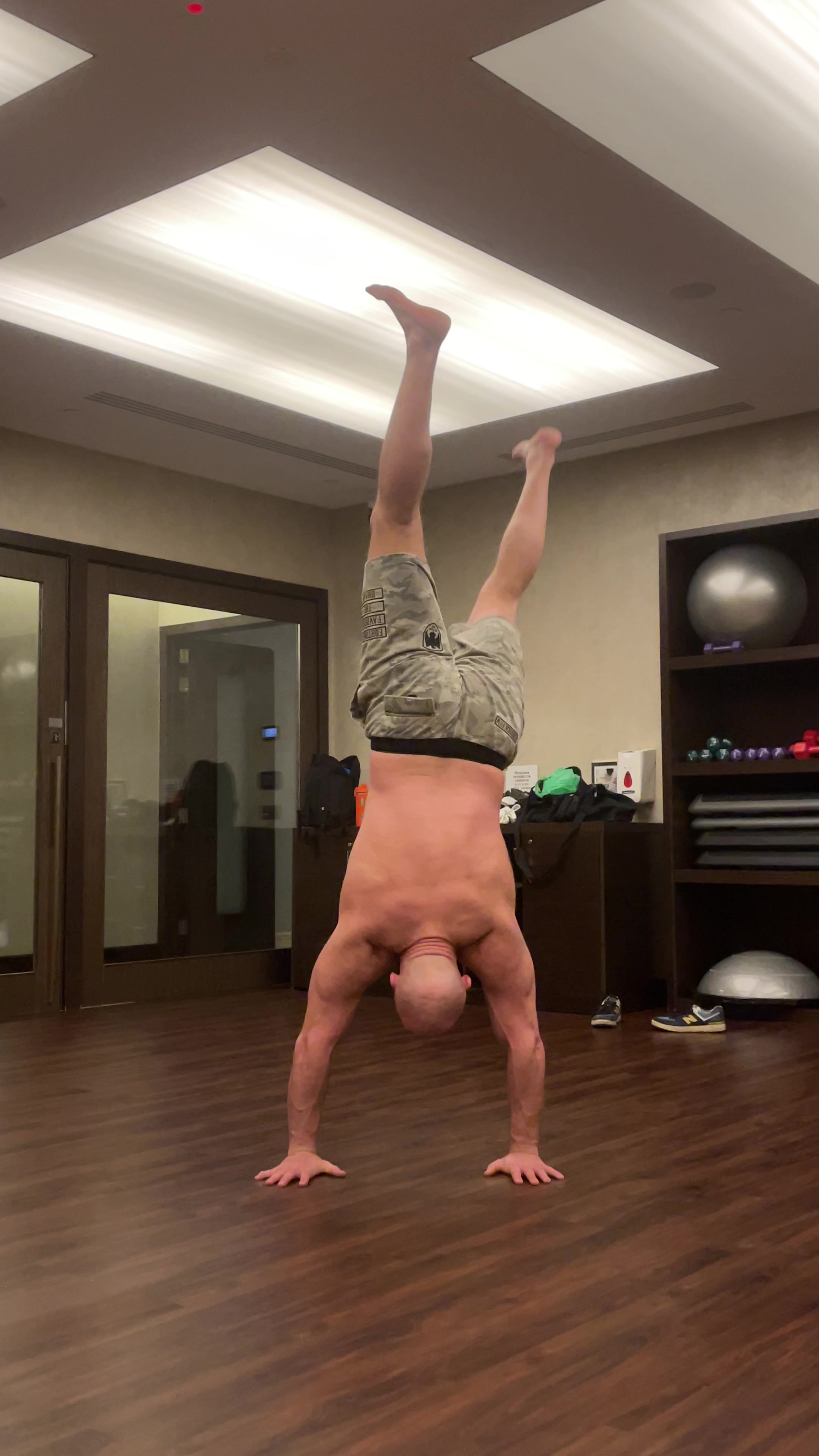@bigman_sexy_dancemachine