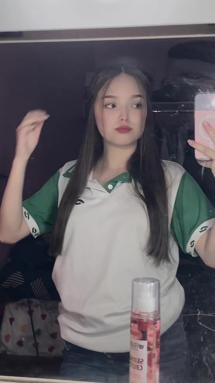 @𝓼𝓸𝓵𝓲𝓼