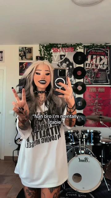 @Em🖤