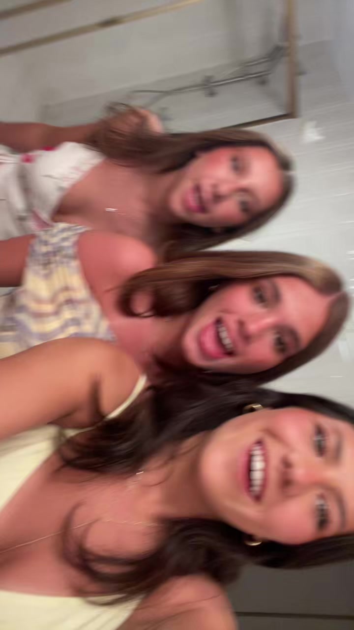 @lucia g
