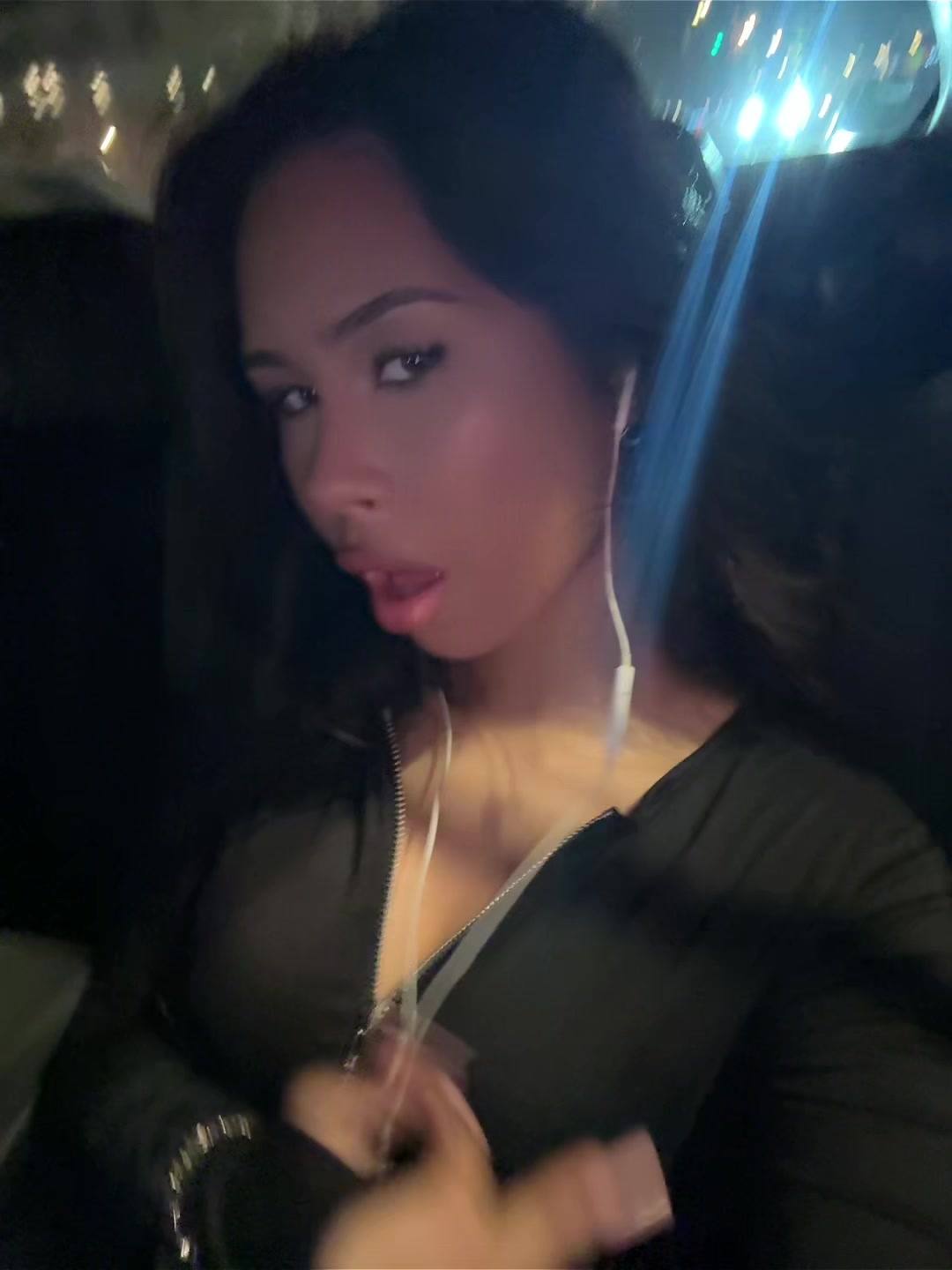 @LATÍFA